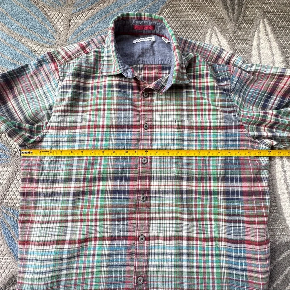 Tommy‎ Bahama Men’s Red Green Plaid Flannel Casual Long Sleeve Button Up Size XL